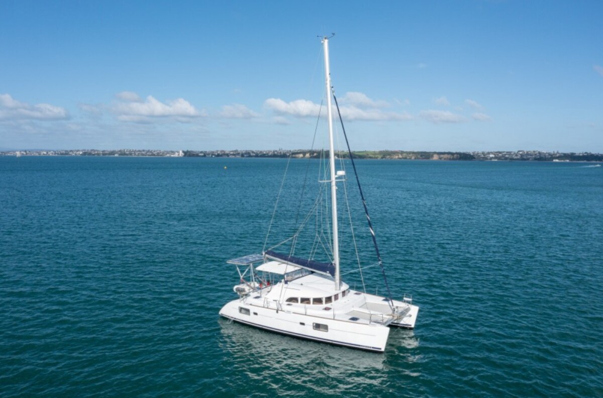 Lagoon 380 Miko