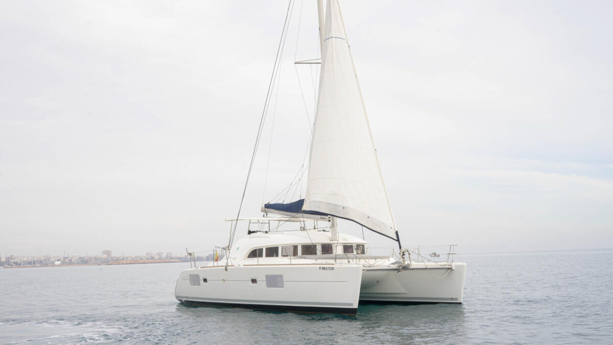 Lagoon 380 Bilbilis