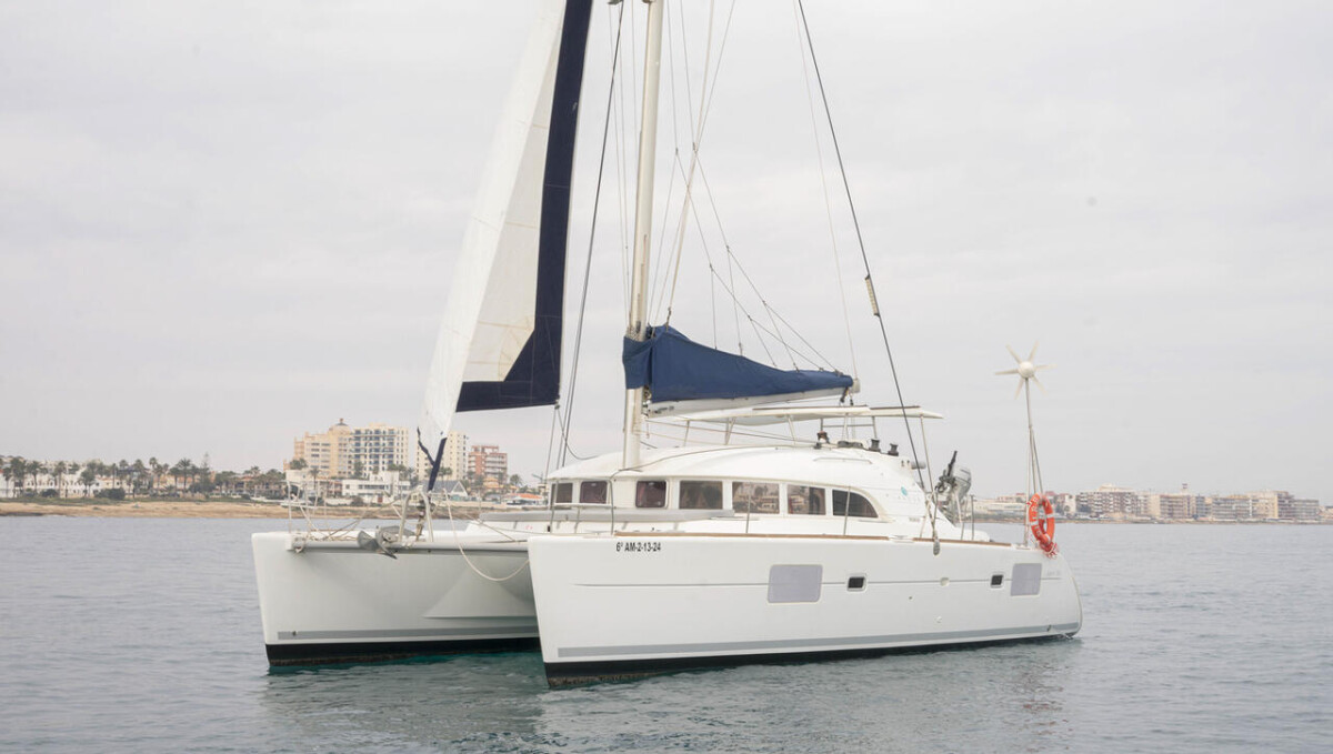 Lagoon 380 Bilbilis