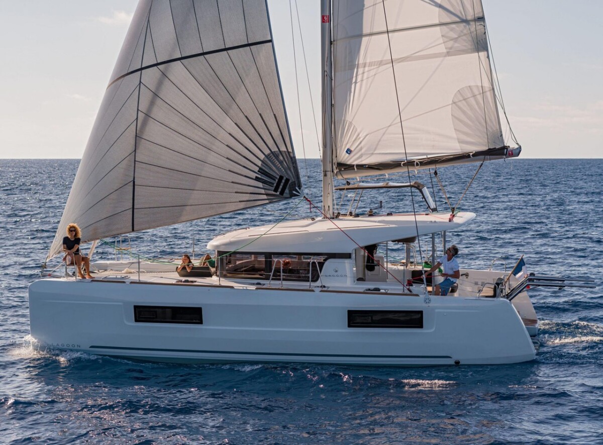 Lagoon 40 OW Cloudwalker