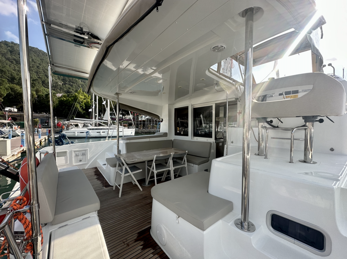 Lagoon 40 Sail Castor