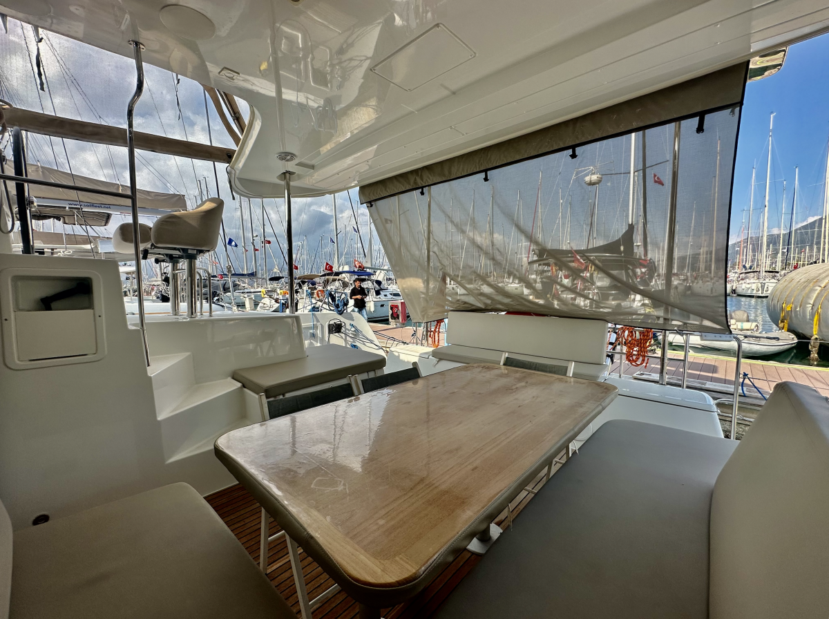 Lagoon 40 Sail Aries
