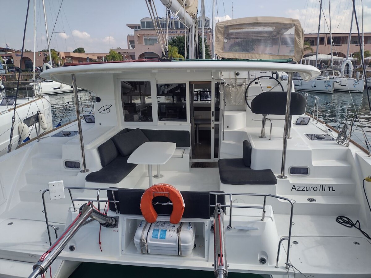 Lagoon 40 AZZURO III_DB
