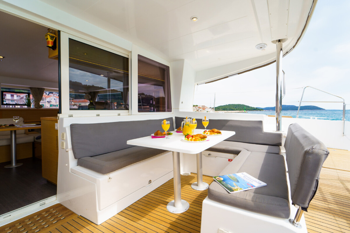 Lagoon 400 S2 