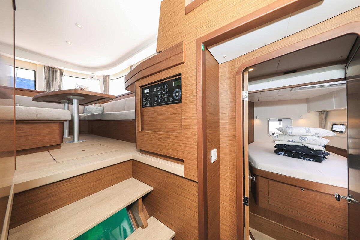 Lagoon 42 Smaragd
