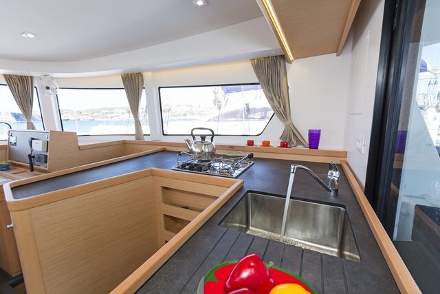 Lagoon 42 Wind Whisper