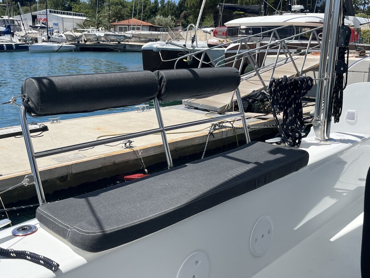 Lagoon 42 Luminor