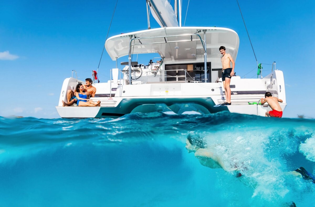 Lagoon 42 