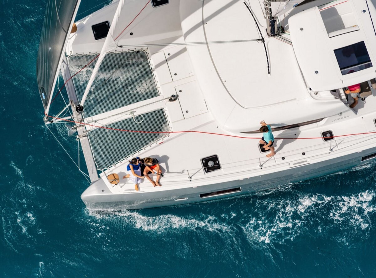 Lagoon 42 