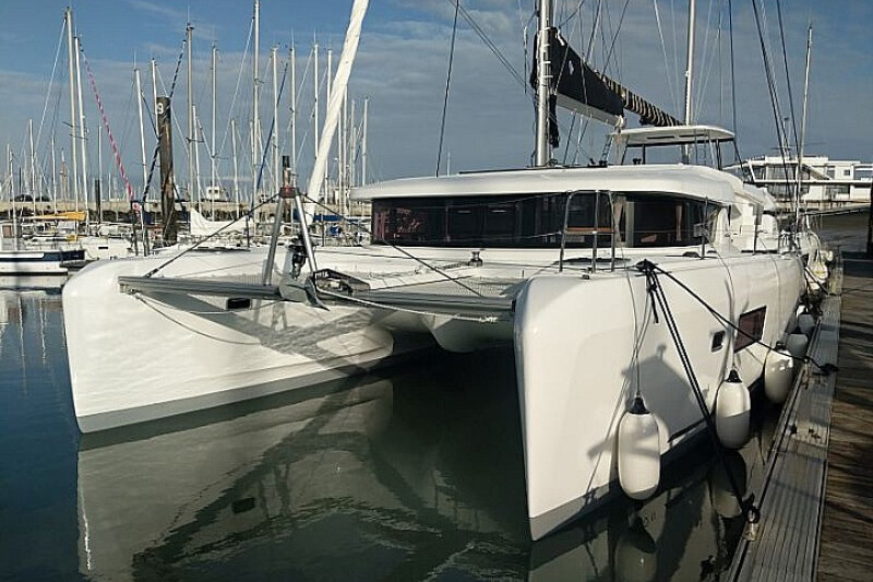 Lagoon 42 Kit Cat