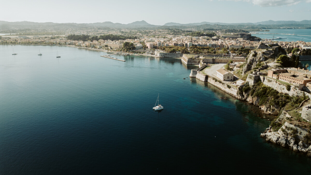 Lagoon 42 IO