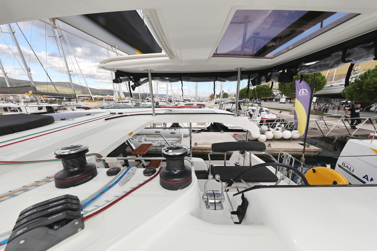 Lagoon 42 Demi Doux