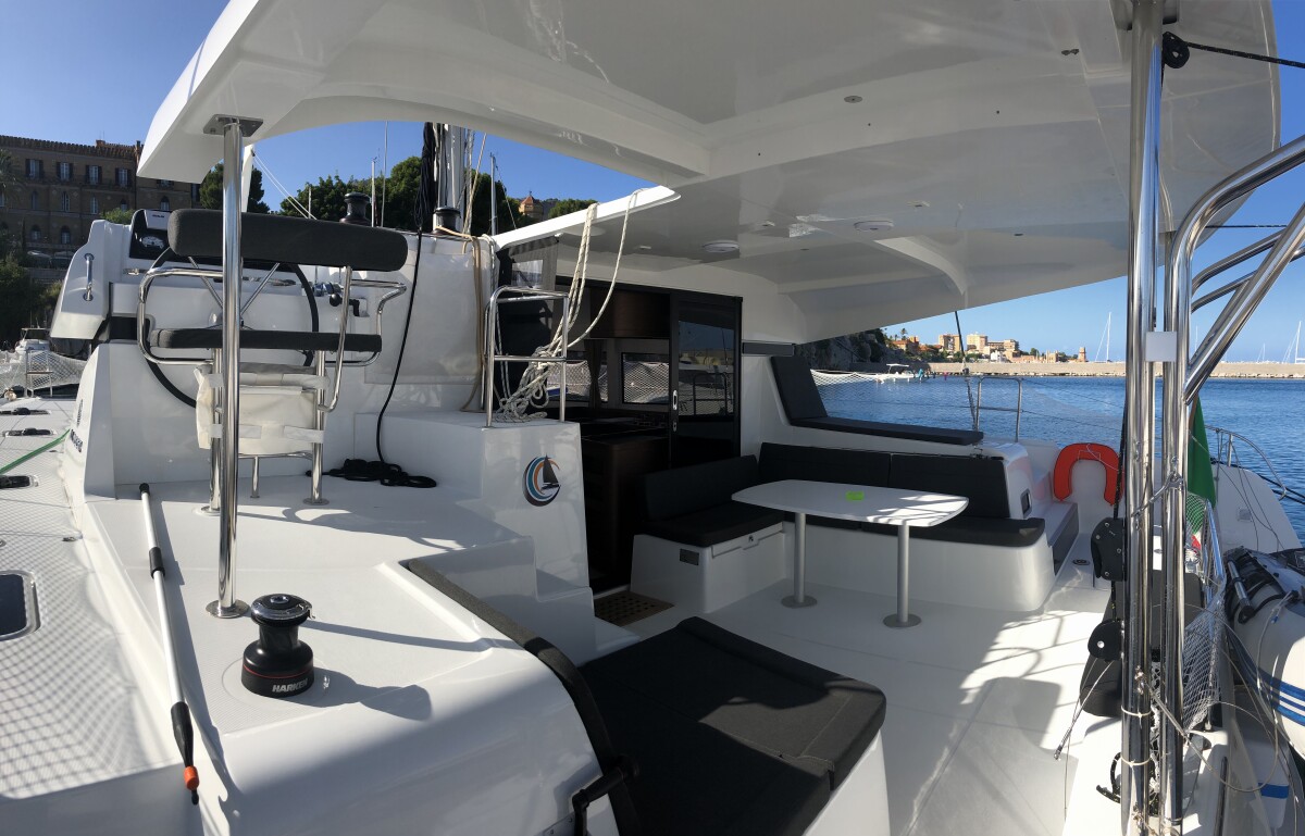 Lagoon 42 Alchemy