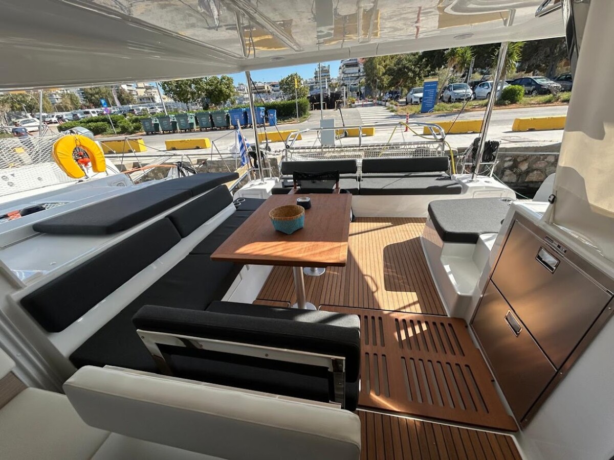 Lagoon 43 Zen 2