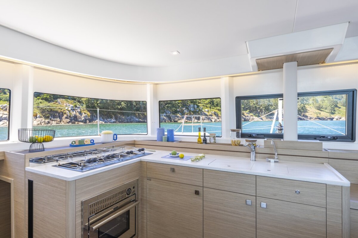 Lagoon 43 Cloud Dancer 2
