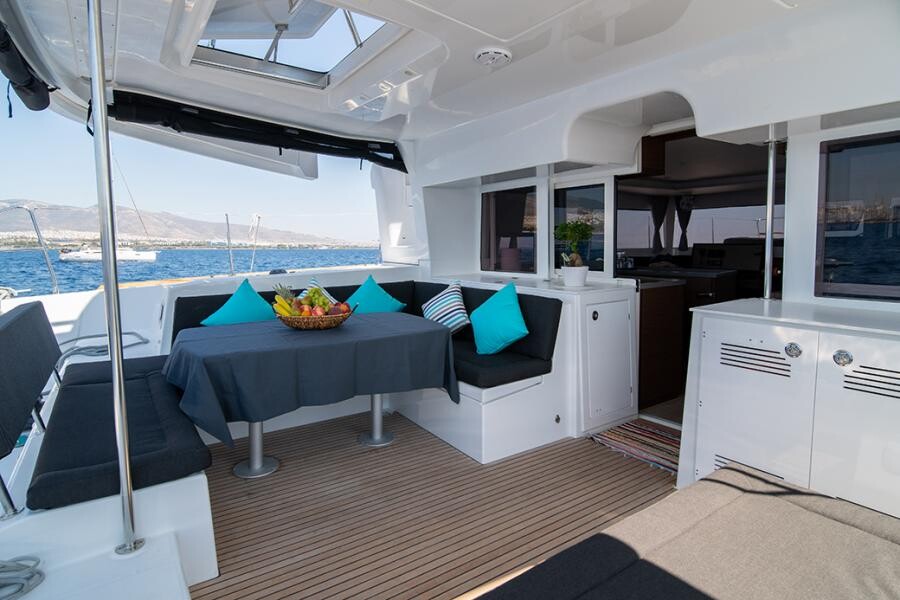 Lagoon 450 F