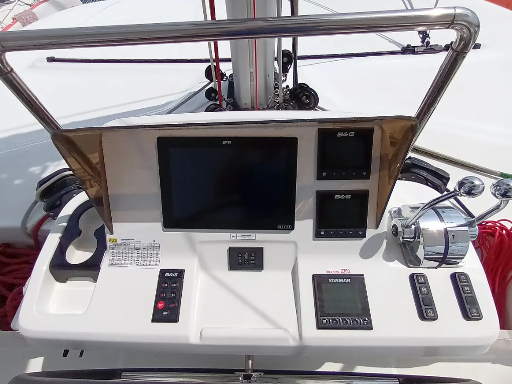 Lagoon 50 Icarus