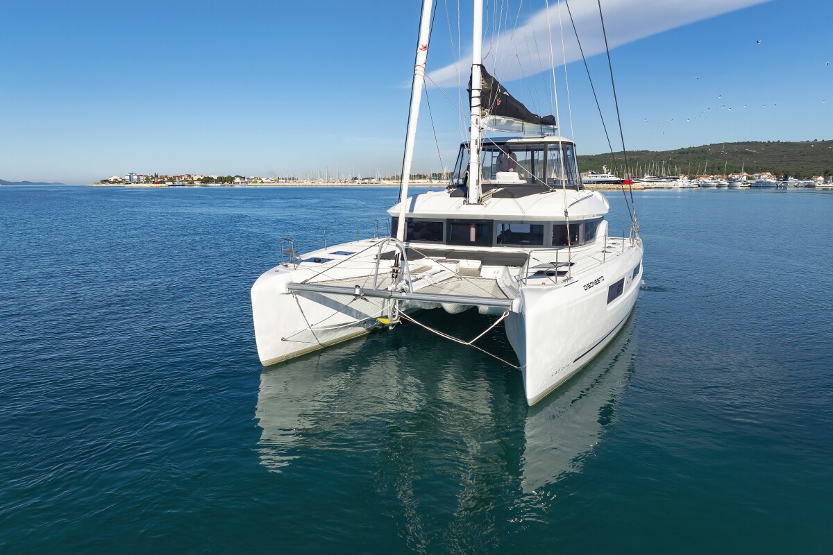 Lagoon 51 Disonesto