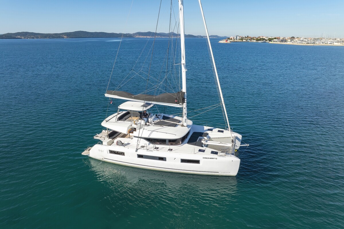 Lagoon 51 Disonesto