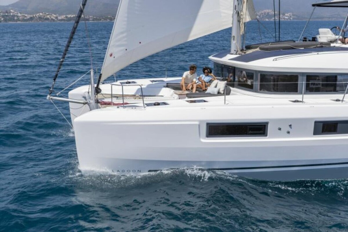 Lagoon 51 Athena Blu