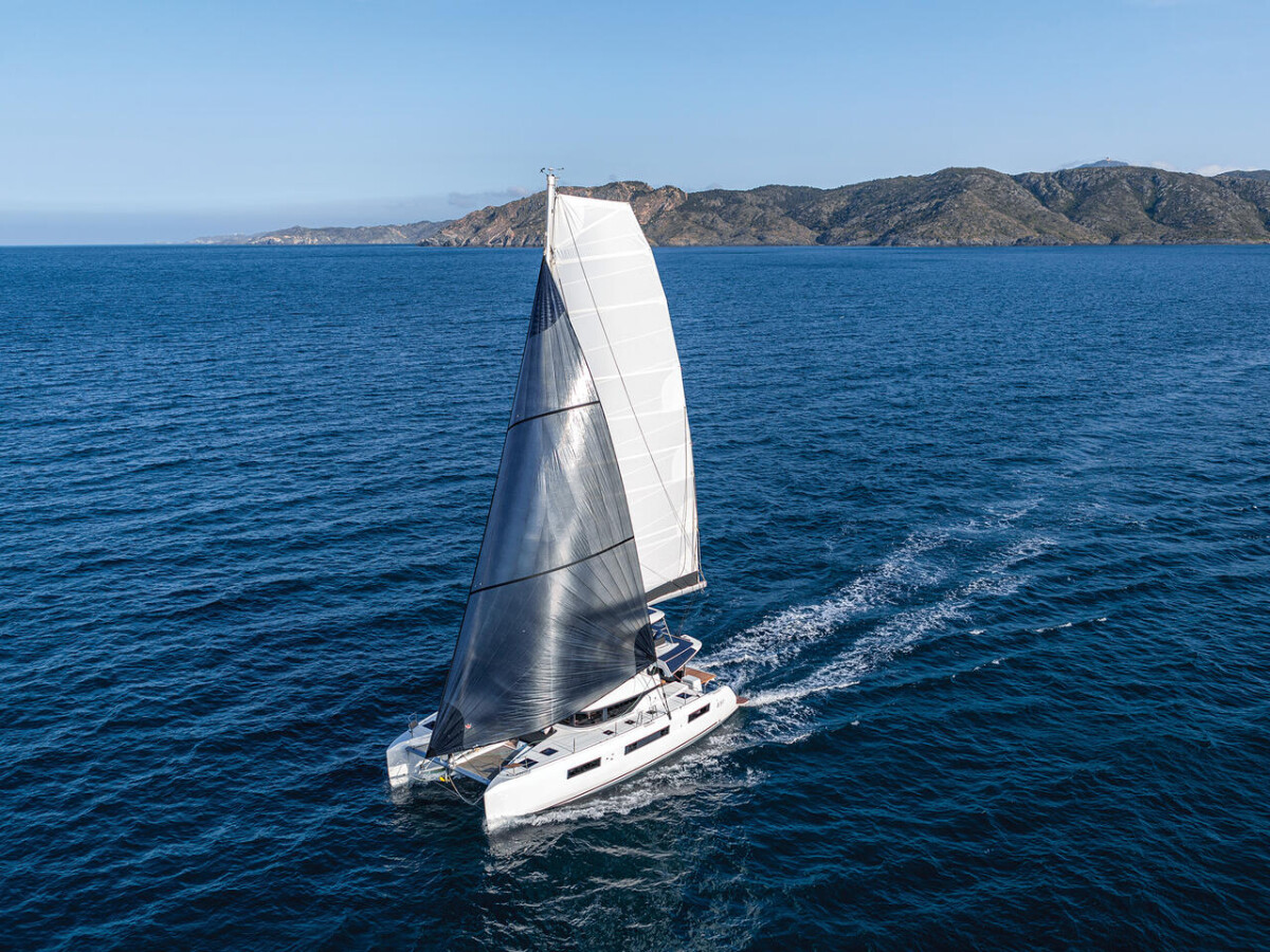 Lagoon 51 Athena Blu