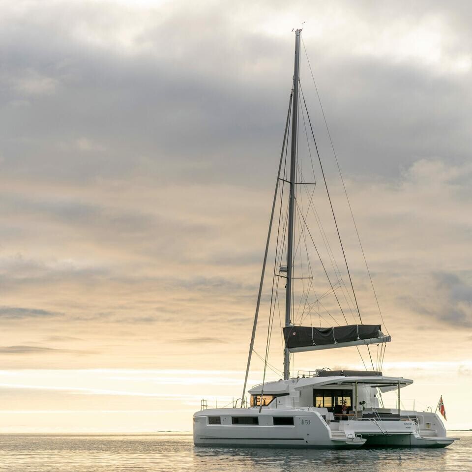 Lagoon 51 Athena Blu