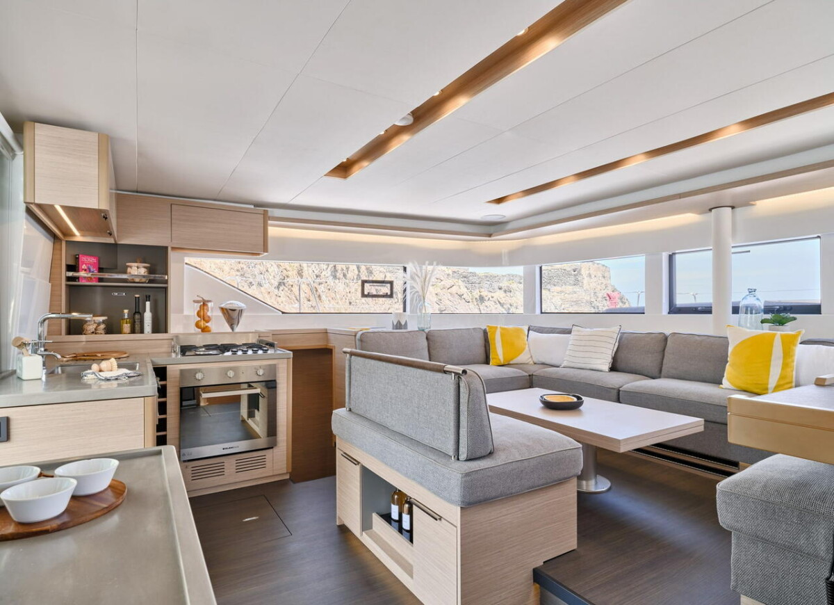 Lagoon 51 Athena Blu
