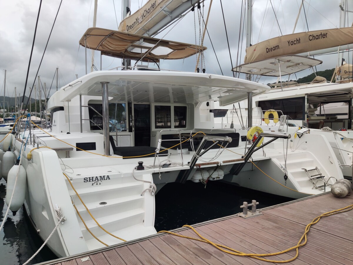 Lagoon 52 F SHAMA