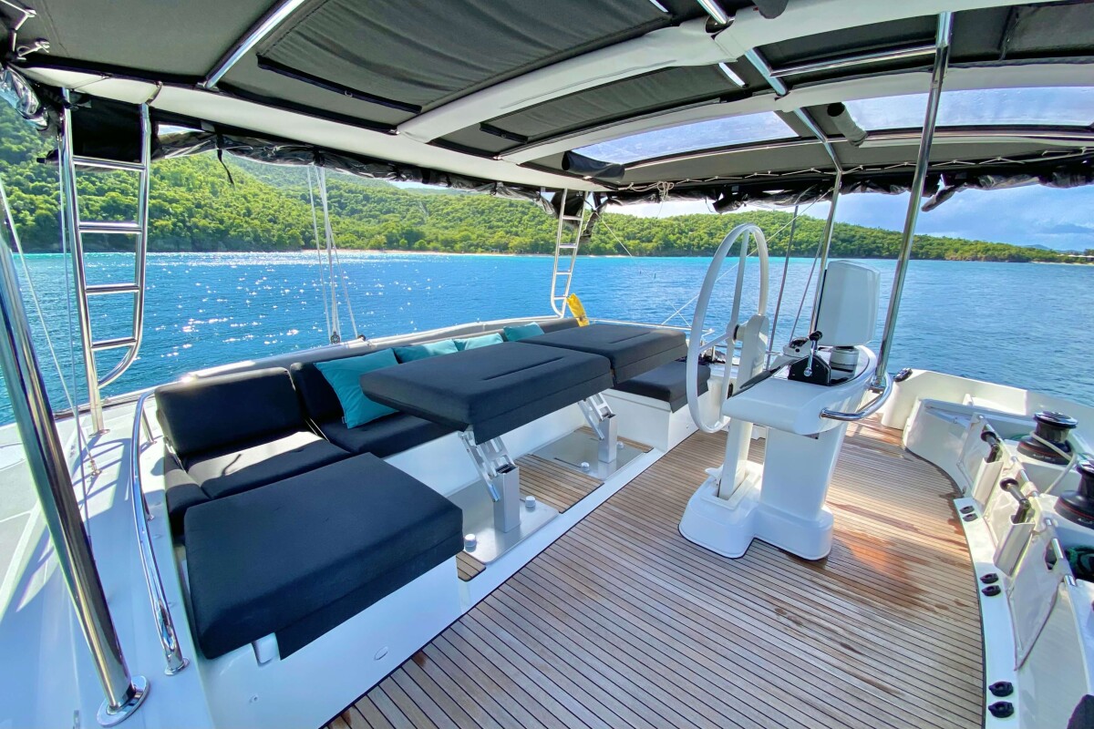 Lagoon 52 Ventana Al Mar