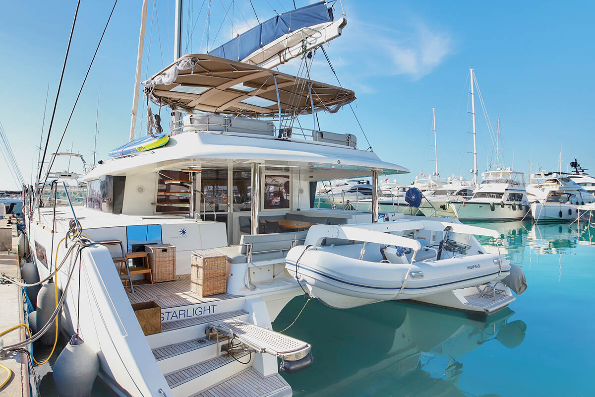 Lagoon 560 S2 Starlight (Crewed)