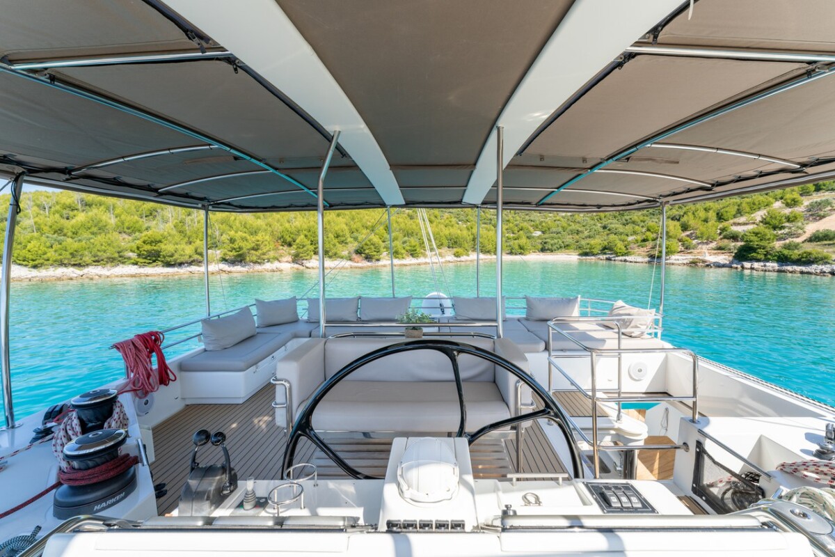 Lagoon 560 Cool Change