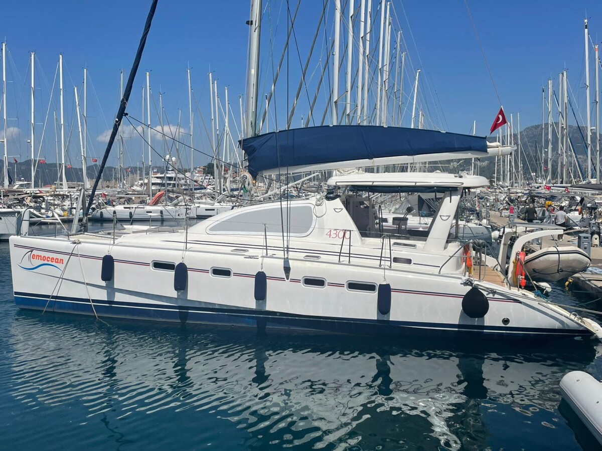 Leopard 4300 Emocean