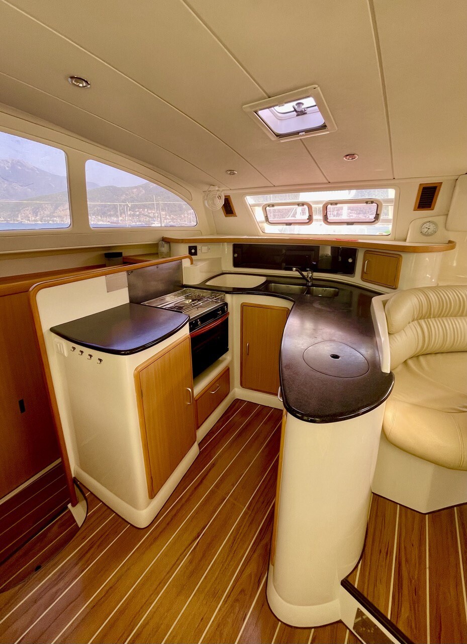 Leopard 4300 Emocean