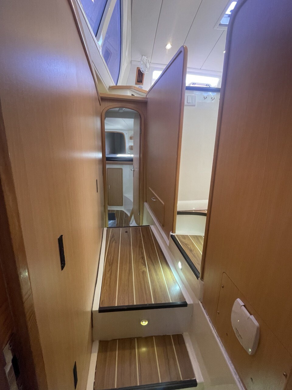 Leopard 4300 Emocean