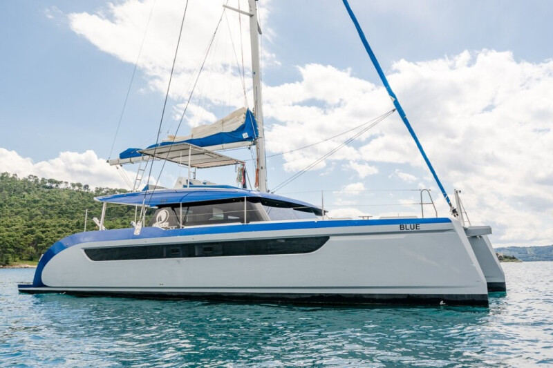 Luna 49 Blue