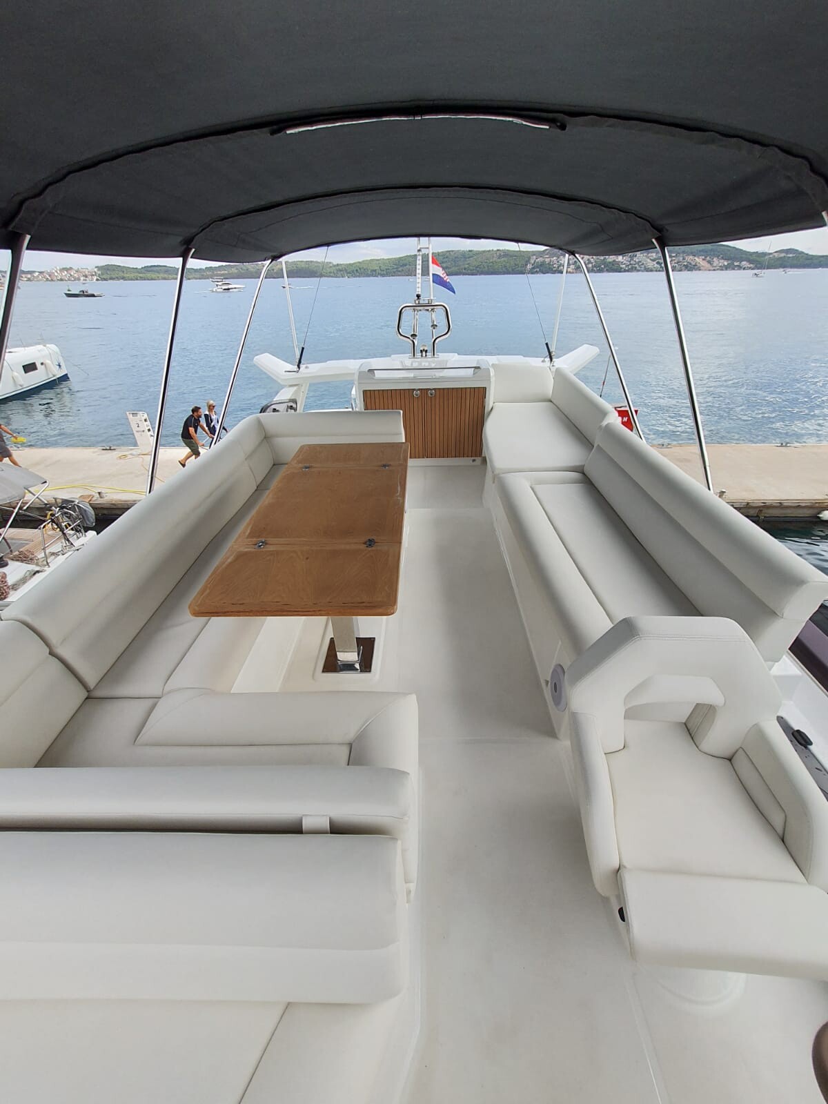 Monte Carlo 52 Nora