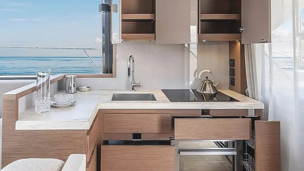 Monte Carlo 52 Nora