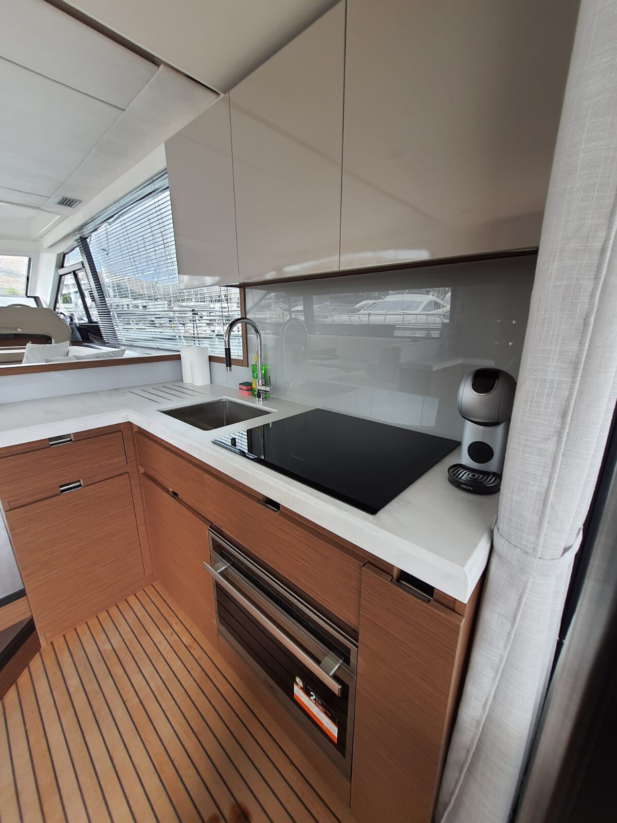 Monte Carlo 52 Nora