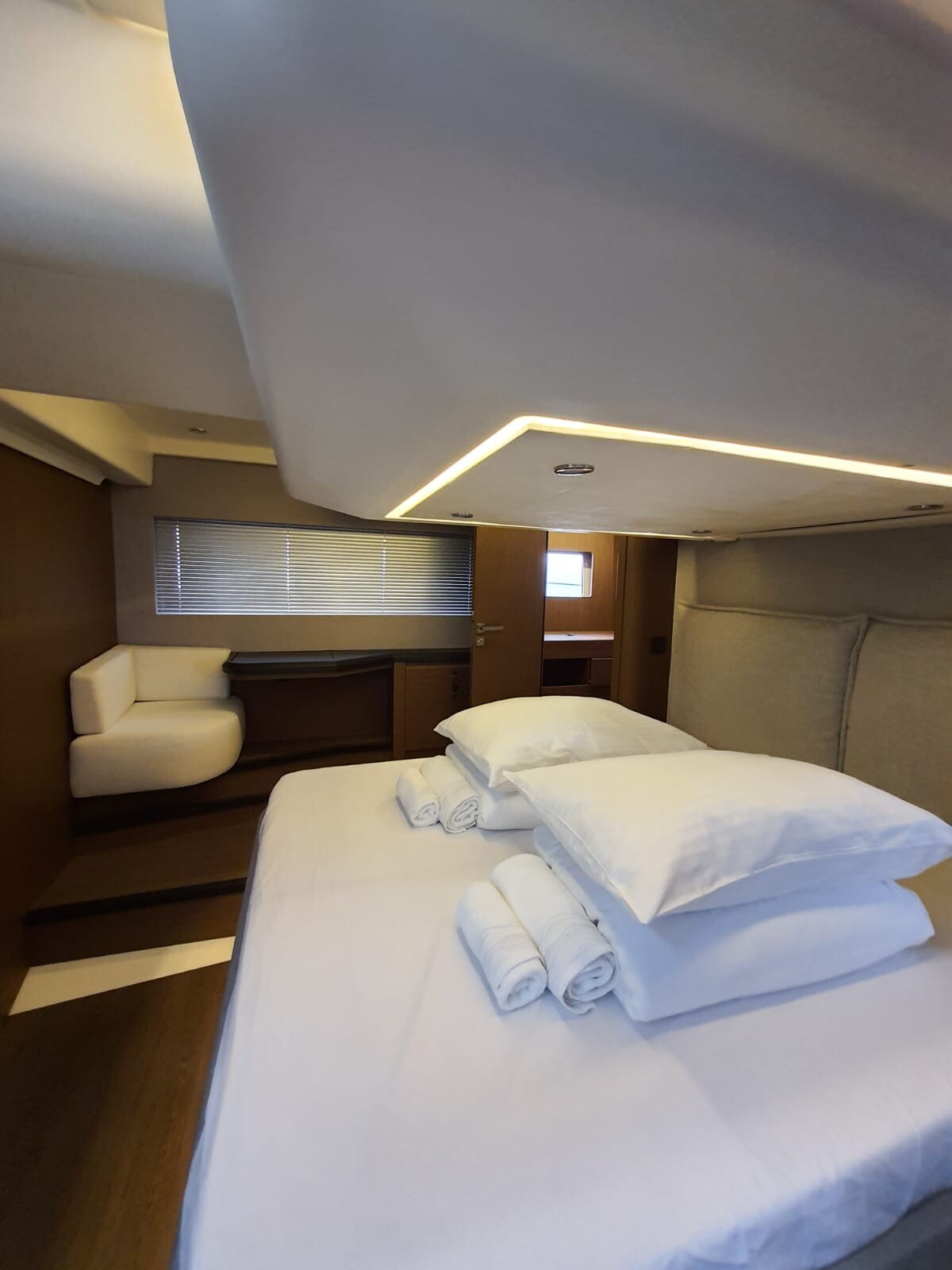 Monte Carlo 52 Nora