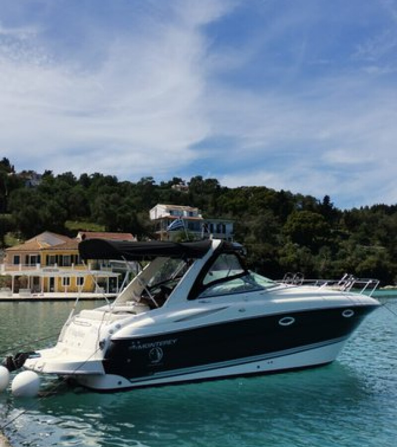 Monterey 295 Sport Yacht Kingfisher