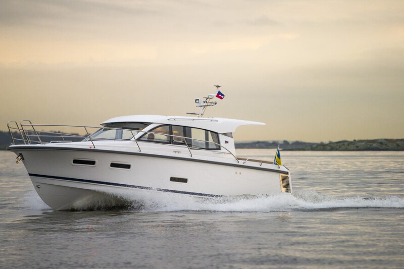 Nimbus 305 Coupe Forlux II