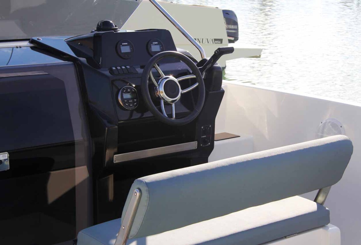 Nuva M6 Cabin No Name