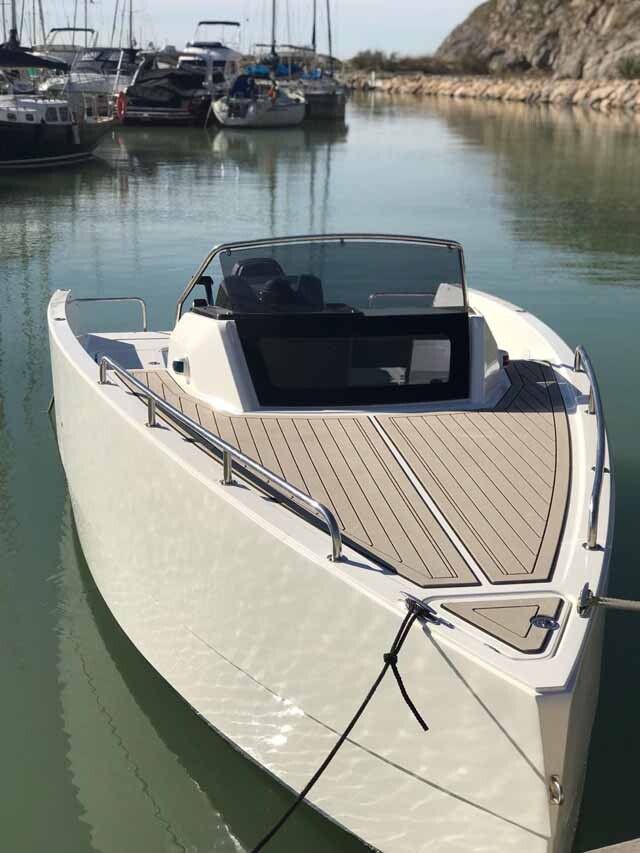 Nuva M6 Cabin No Name