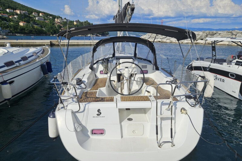 Oceanis 34 Finia