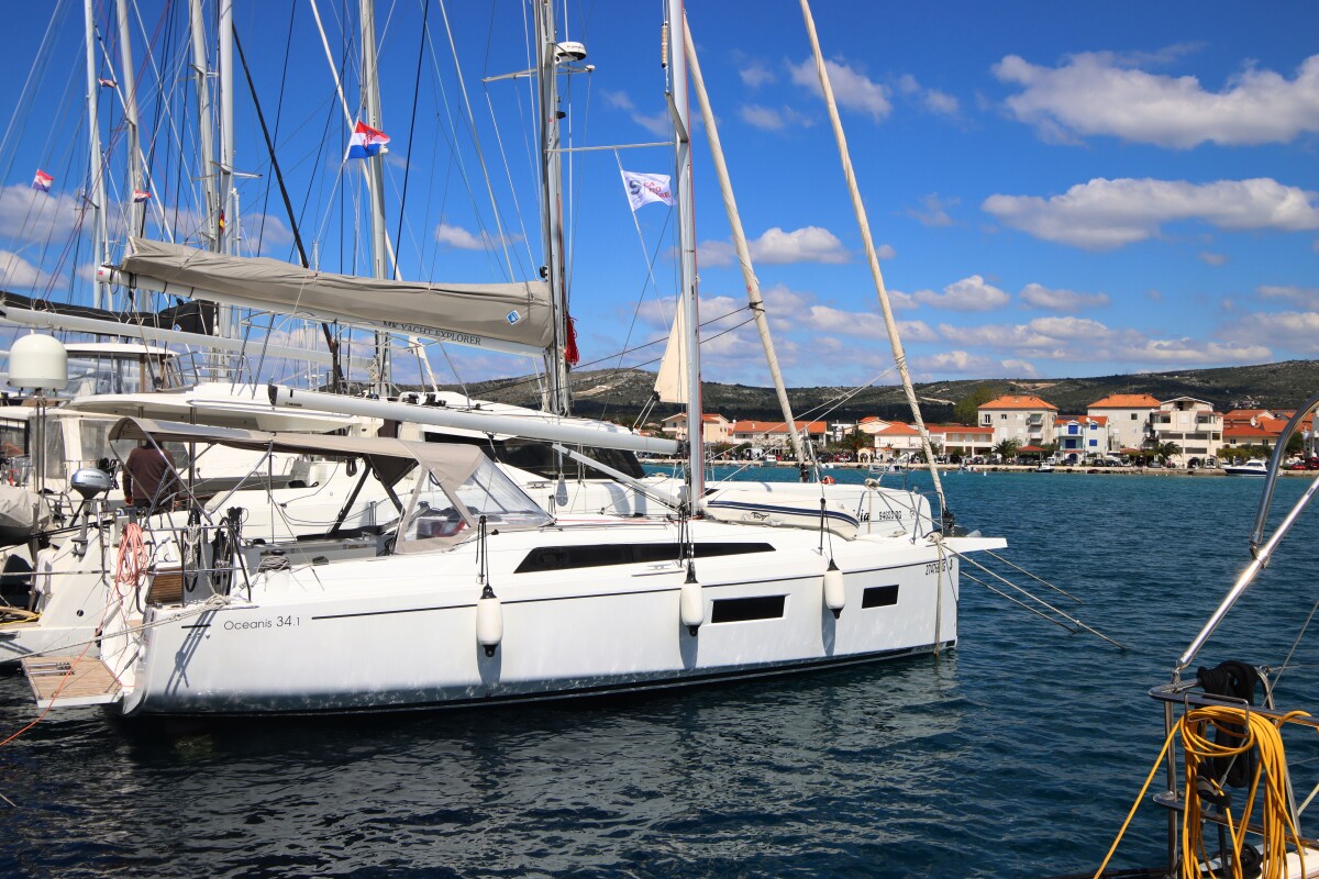Oceanis 34.1 Ka Nani