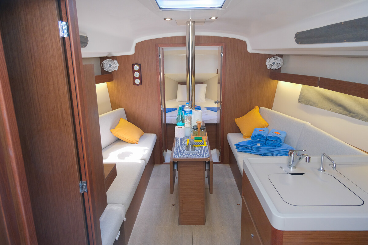 Oceanis 34.1 Ersa