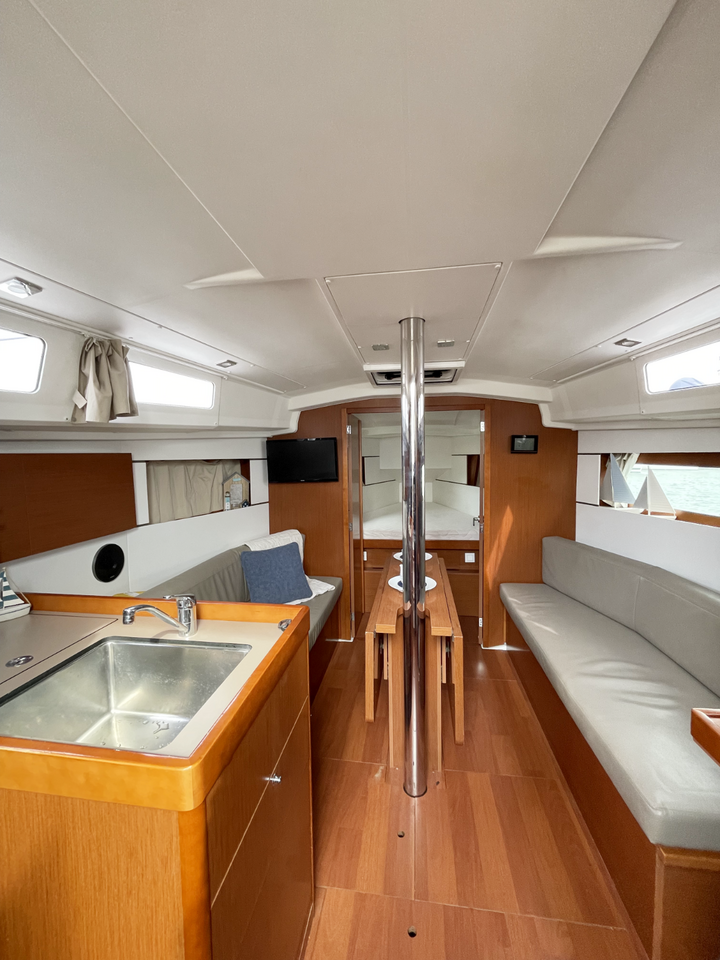 Oceanis 35.1 Caroline