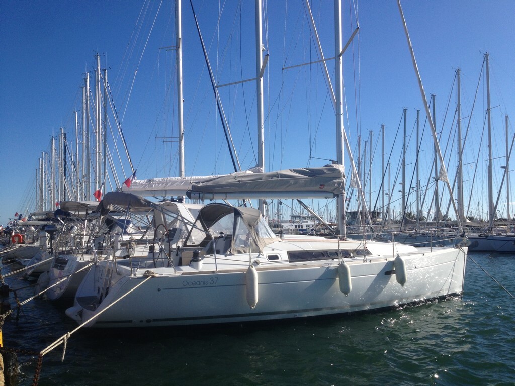 Oceanis 37 Beleza