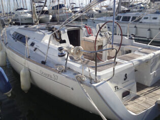 Oceanis 37 Beleza
