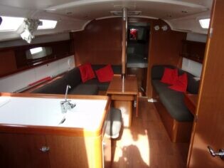 Oceanis 37 Beleza